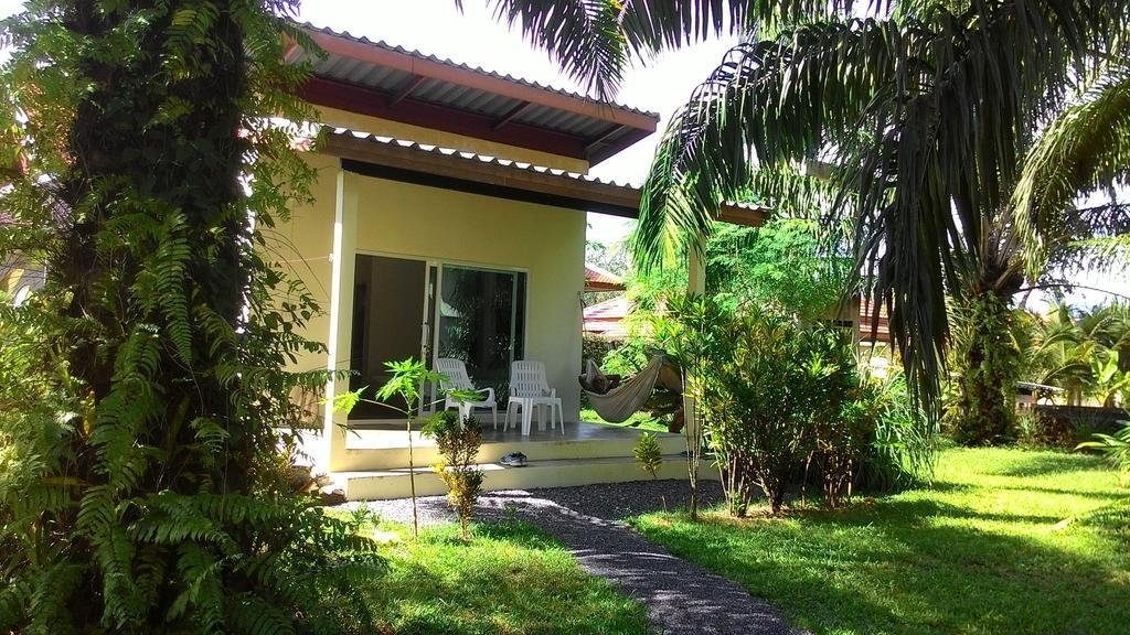 Aathid Garden Khao Lak Villa Room photo