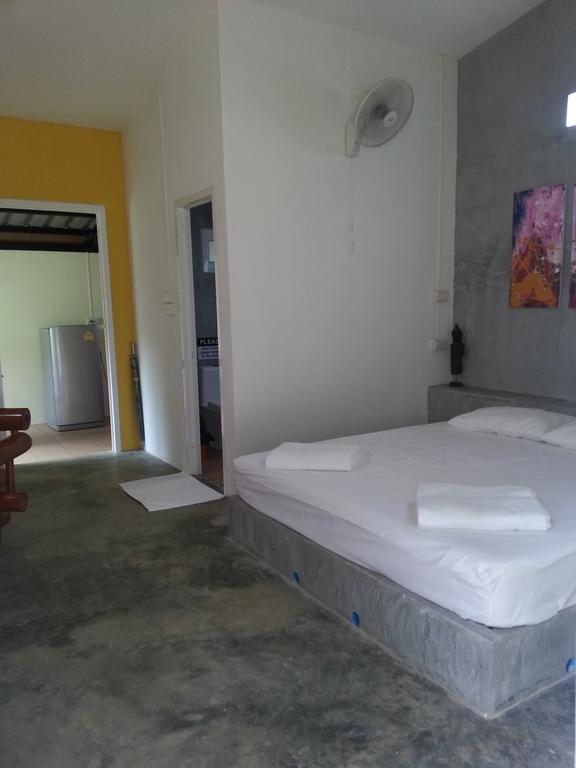 Aathid Garden Khao Lak Villa Room photo